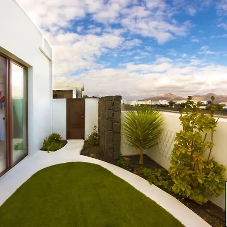 Stunning 3-Bed Villa In Playa Blanca Βίλα Πλάγια Μπλάνκα